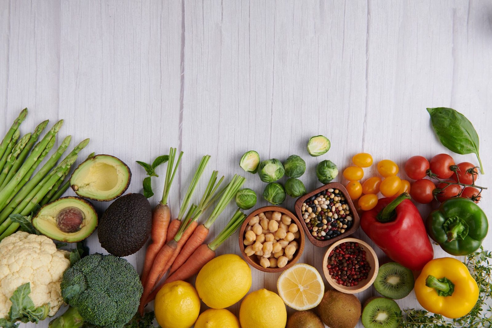 Verduras, frutas y frutos secos propios de una alimentación mediterránea